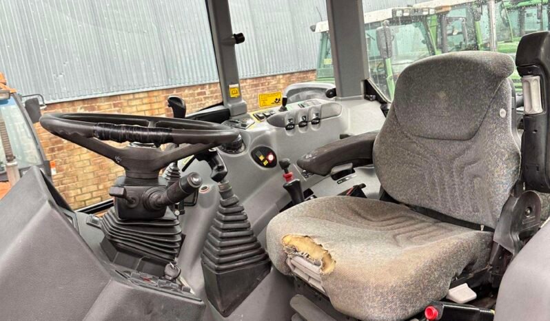 
								Used 2003 Case-IH cs 130 full									